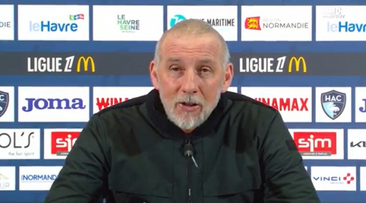 布雷斯特主帅:首回合的目标是结束时还有晋级的一线生机